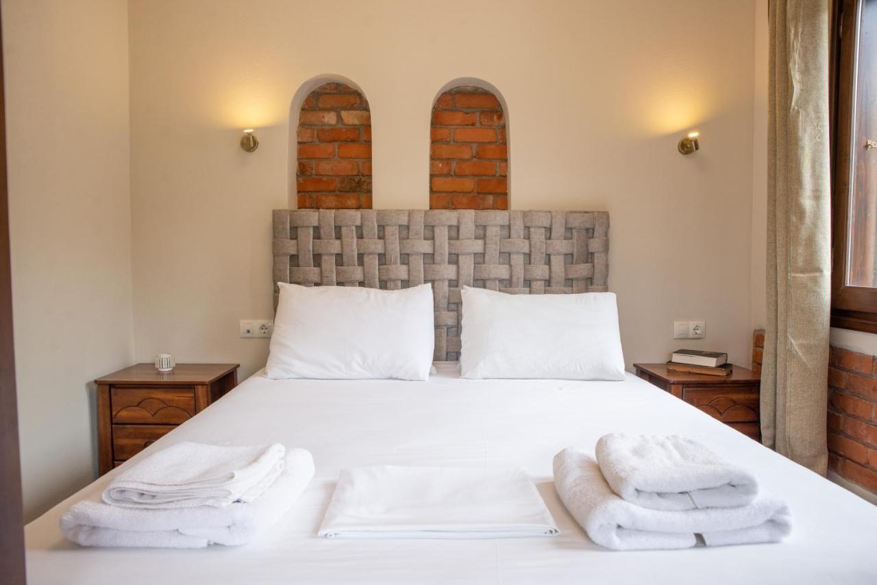 Symmetron Suites Kalamos  Ngoại thất bức ảnh